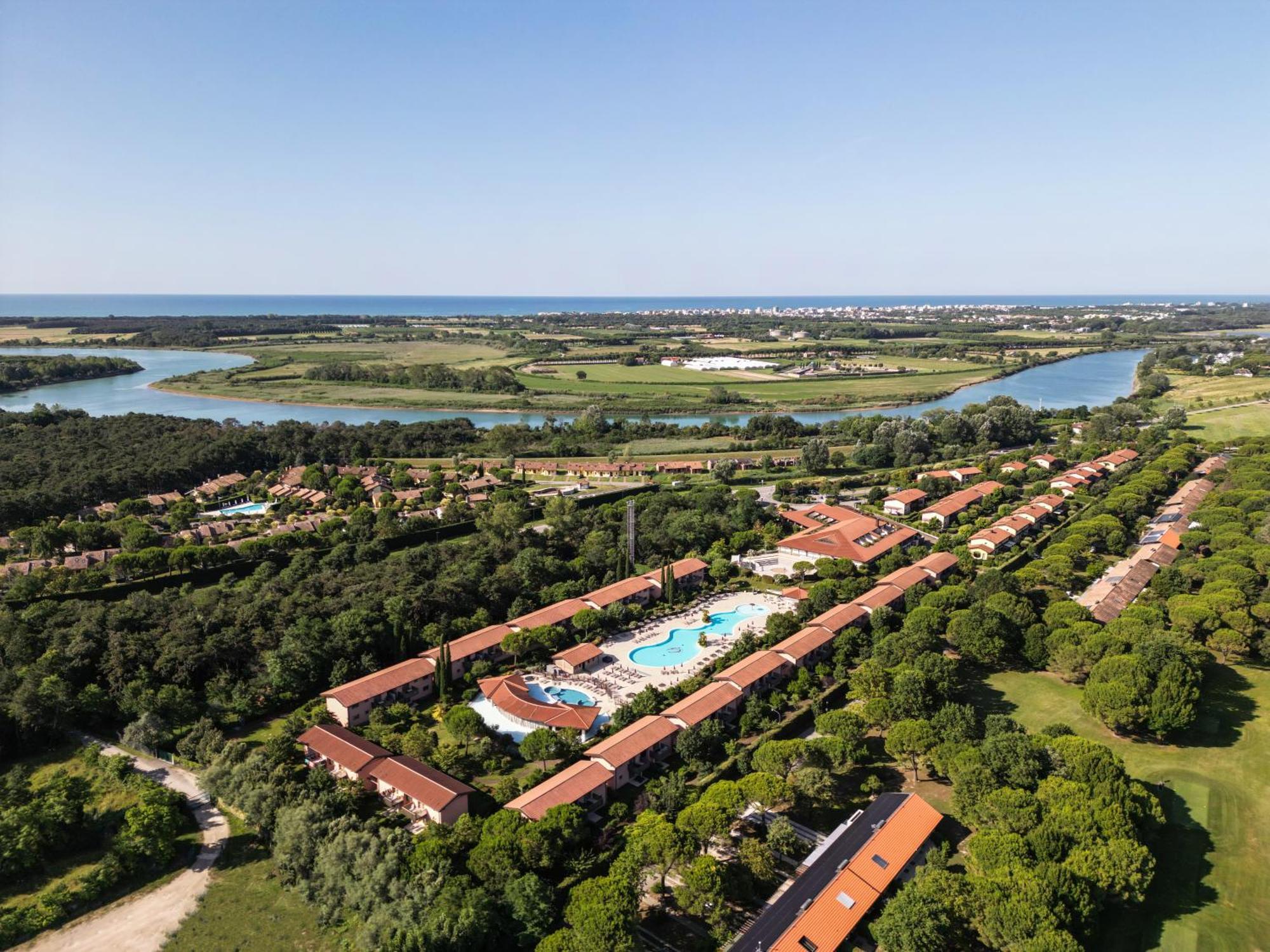 Green Village Eco Resort Линяно Сабиадоро Екстериор снимка